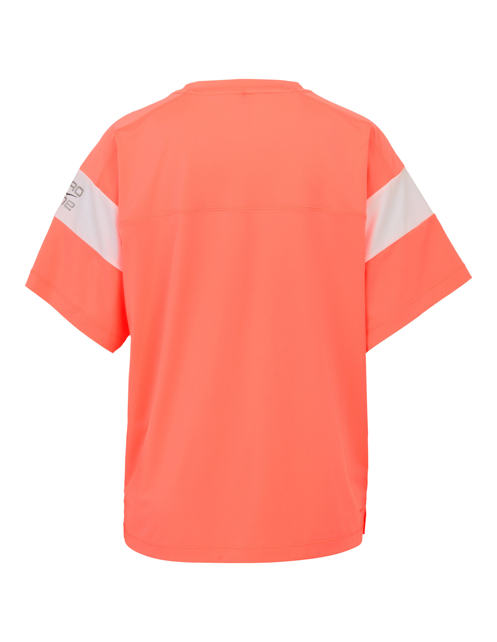 Ein leuchtend korallenrotes T-Shirt mit kurzen Ärmeln und weißen Streifen an den Ärmeln, schlichtes Design und Rundhalsausschnitt.