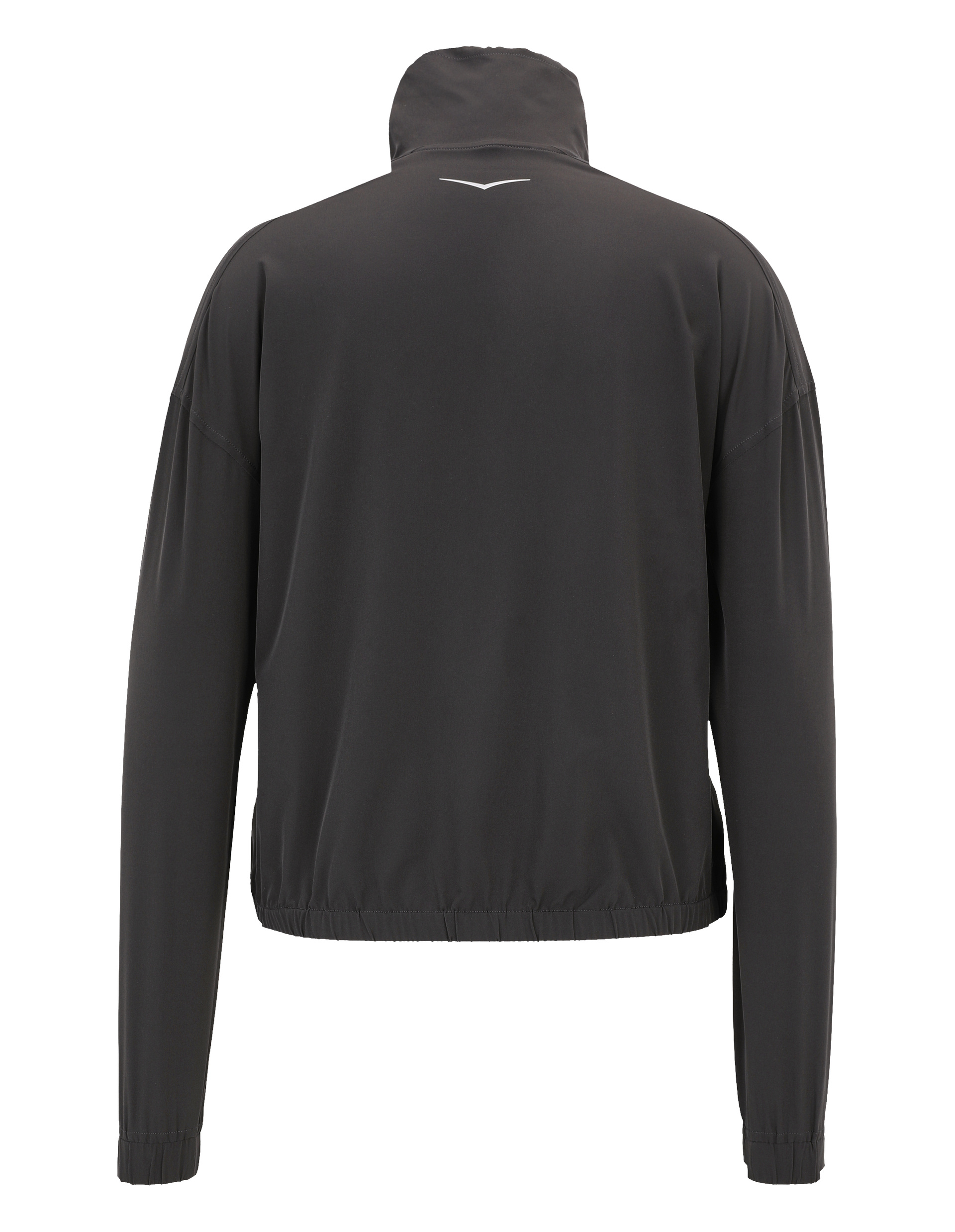 Schwarze Jacke mit hohem Kragen, langen Ärmeln und schlichtem Design. Weißes Logo oben auf dem Rücken.