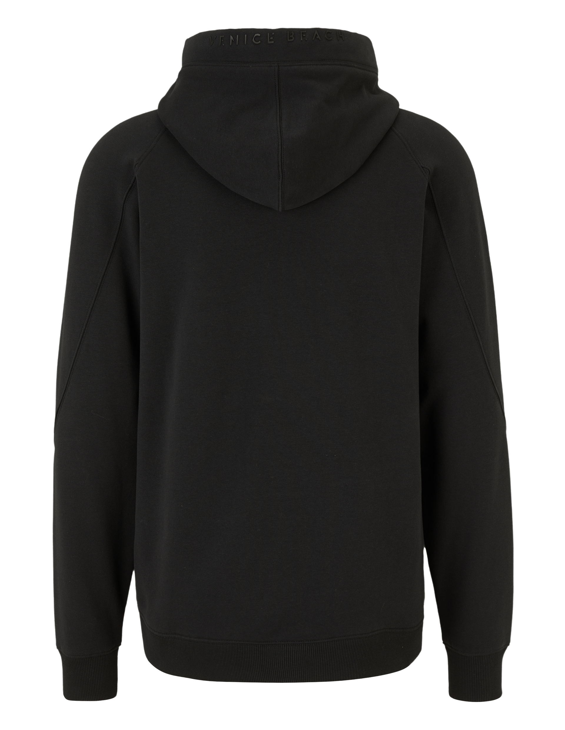 Ein schwarzer Kapuzenpullover von hinten, mit Raglanärmeln und einem eingestickten Schriftzug auf der Kapuze.